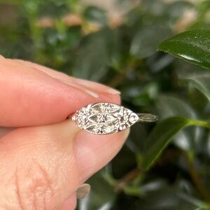 Vintage 10K SOLID GOLD Art Deco Navette Ring with Diamond